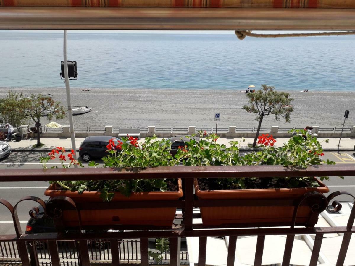 Centrocitta Beach Roccalumera Zewnętrze zdjęcie